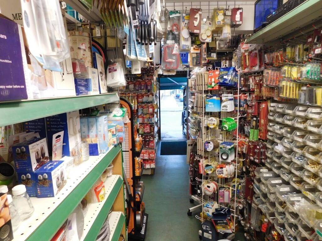 Prime Commercial Mixed-Use Property in Tilehurst - Ground Floor Shop and One Bed Flat Above Photo 7