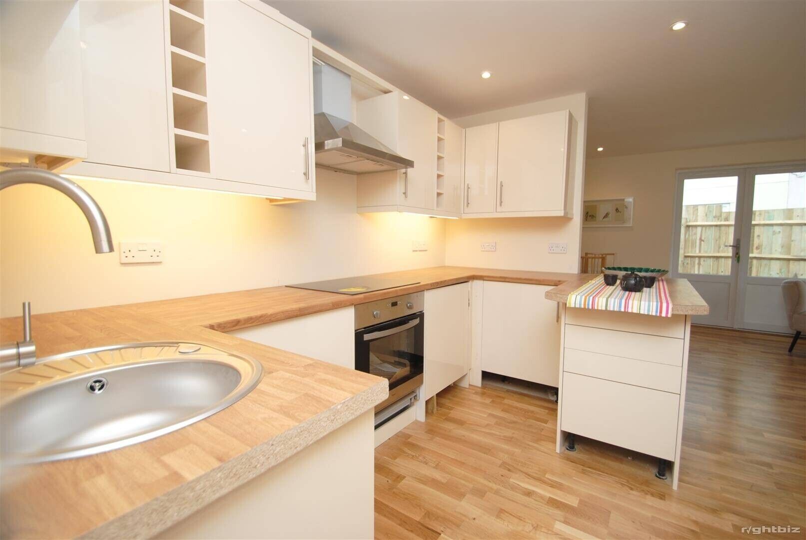Group of Four High-Spec Investment Properties in Affluent Cirencester, Gloucestershire Photo 7
