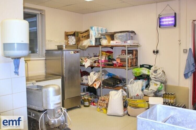 Spacious Freehold Property with Fish & Chip Shop, Flat, and Let Unit in Beccles, Suffolk Photo 7