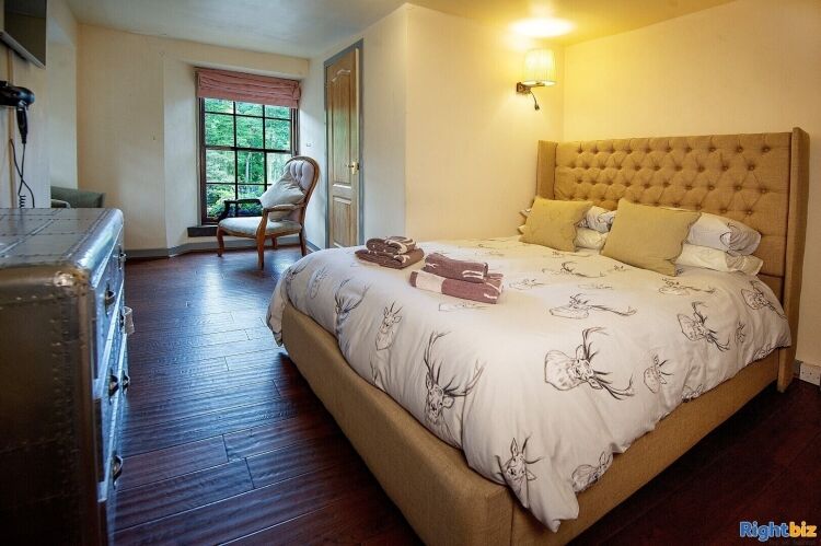 Highland Country Inn & Smokehouse with Adjoining Cottage in Scenic Killin Stirling For Sale Photo 7