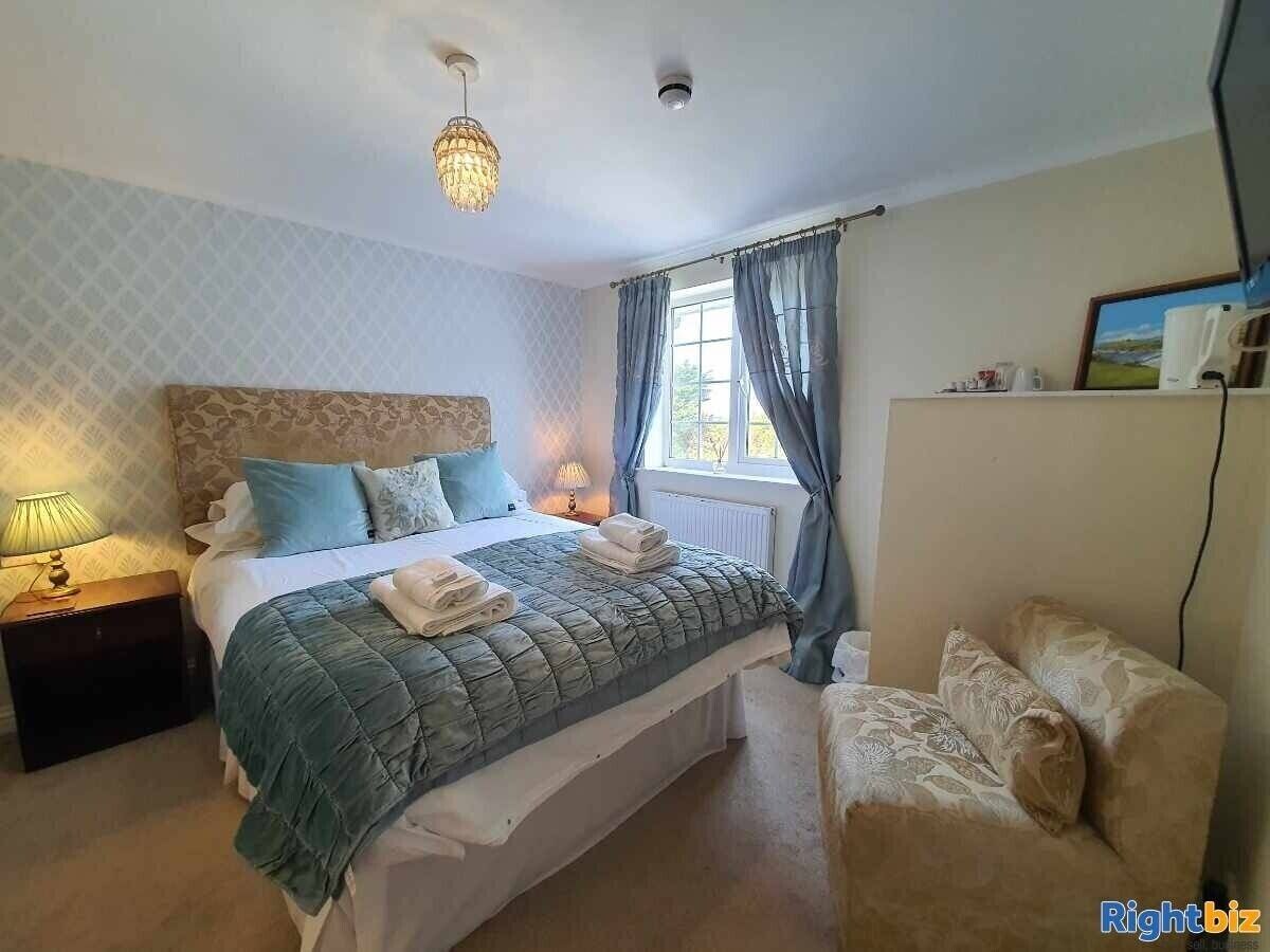 17-Bedroom Hotel and 5 Self-Contained Apartments in Desirable Newquay Cornwall Photo 7