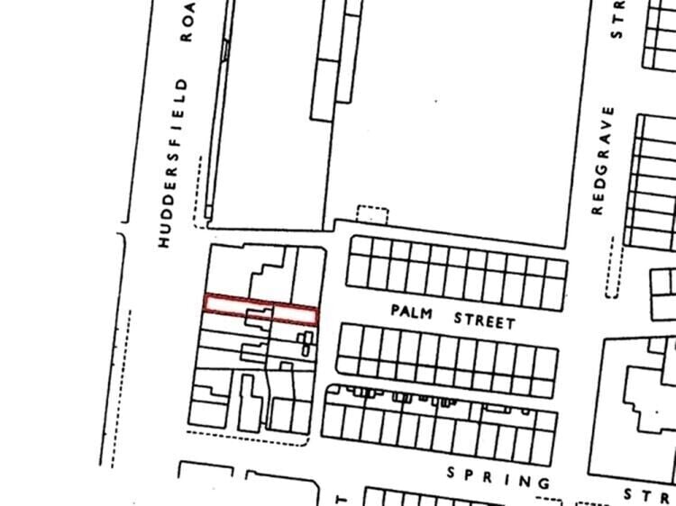 Versatile Commercial Property in Busy Oldham, Greater Manchester - Ideal for Multiple Uses Photo 7