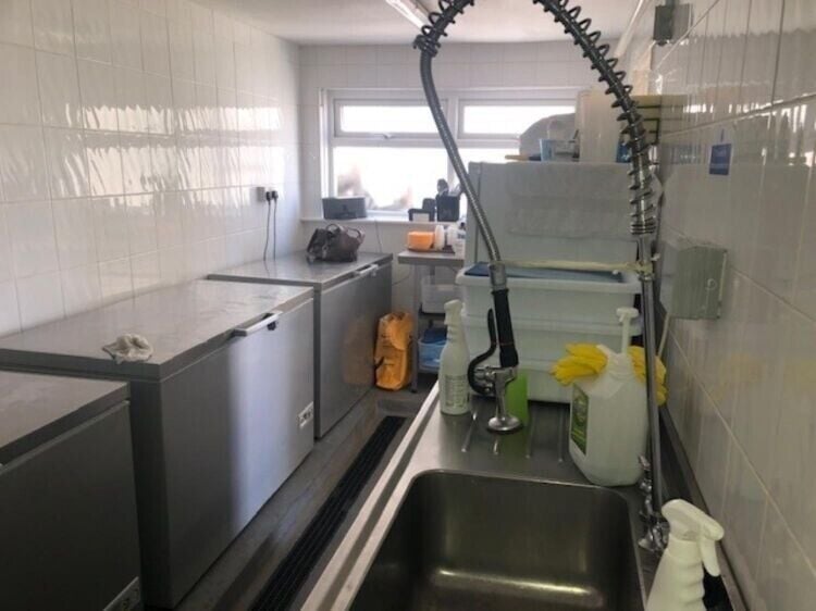 Freehold Investment Property with High Return in Hayle, Cornwall, Including Fish & Chip Shop and Fl Photo 7