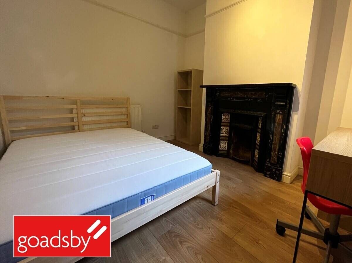 Fully Furnished HMO in High Demand Southampton Area, Ready for Immediate Vacancy Photo 8