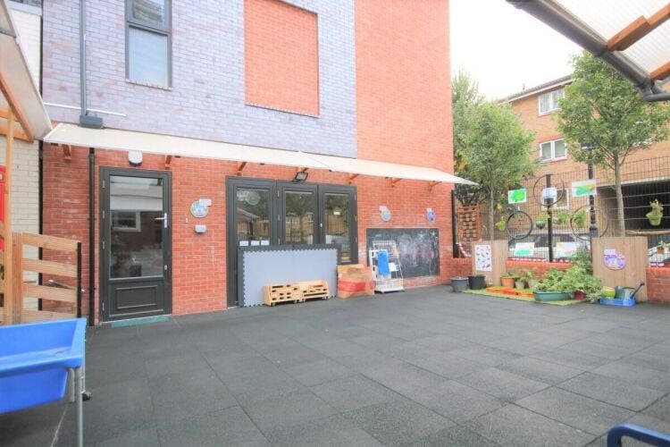102 Place Premium Two – Setting Day Nursery To Let in London - Zone 1/ 2 Photo 7