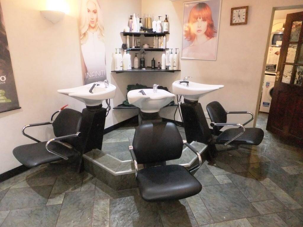 Spacious Fully-Fitted Hairdressing Premises Available for Lease in Busy Reading Location Photo 8