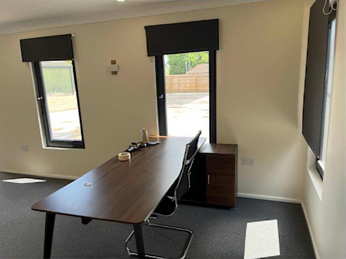 Rent this New, Air-Conditioned Office Block with 30+ Vehicle Parking in Secure Yard in Colchester Es Photo 8