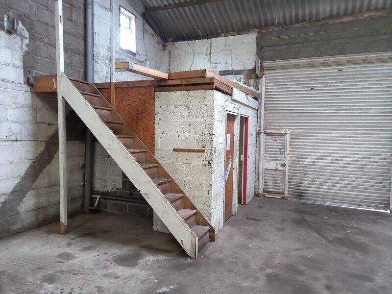 Spacious Workshop Space in Huntington, York Available for Rent or Sale Photo 8