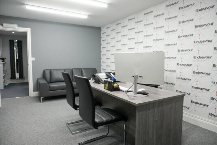 Updated Office and Storage Property Available in Wrangle, Lincolnshire Photo 8