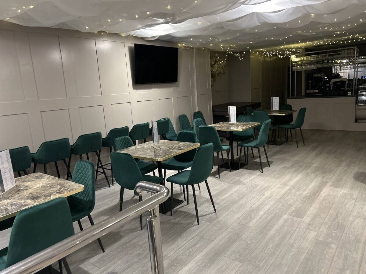 Thriving family-friendly coffee shop with soft play and venue hire in bustling Brentwood location Photo 8