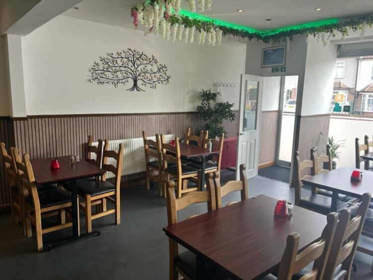 A partially fitted restaurant of approx 710 ft² benefiting from commercial extraction, bar, friends, and a partially fitted kitchen. we understan Photo 8