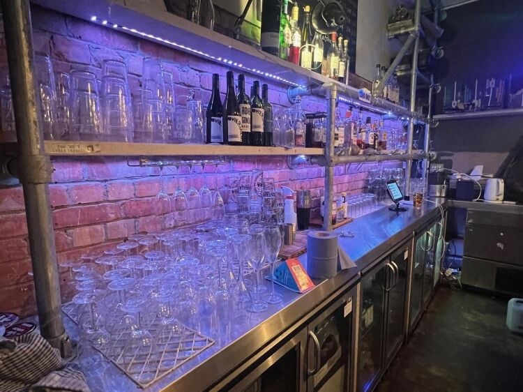 Fully Equipped Cafe/Bar with Terrace on Prominent Wells Road, Bristol Photo 8