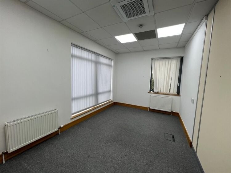 Modern Two-Storey Office Space for Rent in Portishead Somerset Photo 8