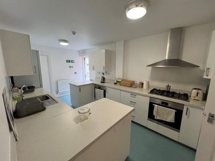 Professional Film and Photography Studio with Office Facilities for Rent in Bristol Photo 8
