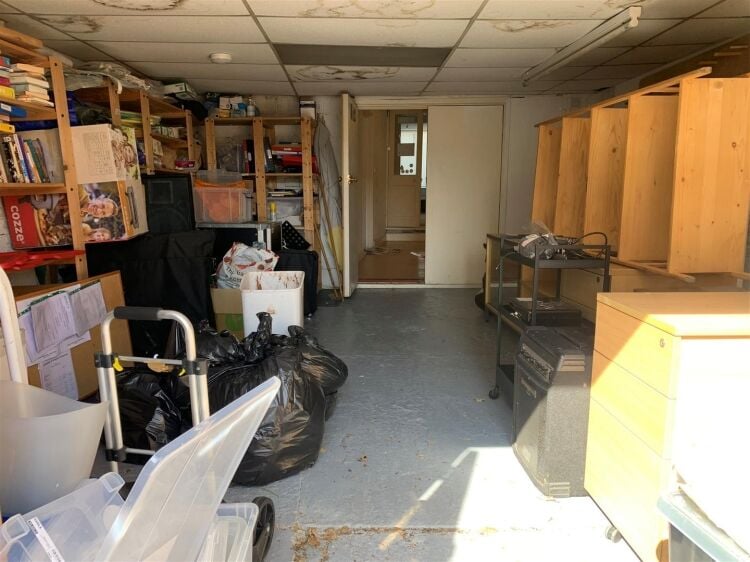 Prime 2-Storey Commercial Property on Gloucester Road, Bristol, Available for Sale Photo 8