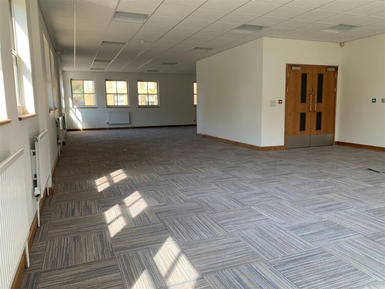 Impressive 5,975 sq ft office headquarters with 17 parking spaces in Almondsbury Business Park Photo 8