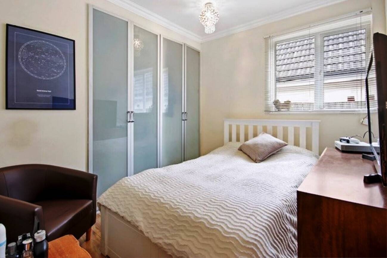 Freehold Cattery with 17 Air-Conditioned Pens in Romford London Photo 8