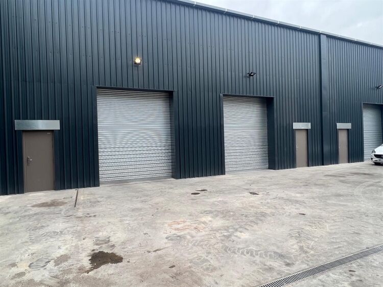 Industrial and retail units for sale in Bristol with ample parking and proposed café Photo 8