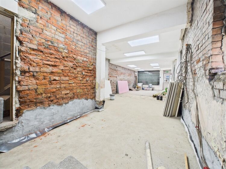 Substantial corner property ripe for development Photo 8
