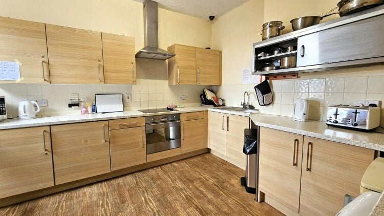 27 Room HMO for Sale in Southampton, Hampshire with Occupancy and Growth Potential Photo 8