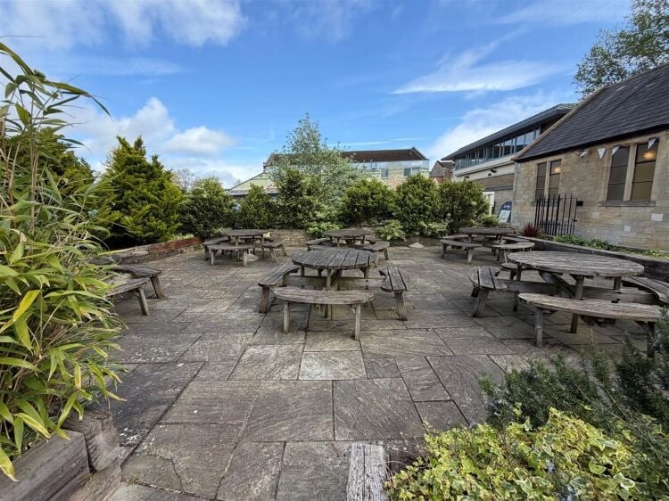 A fully fitted restaurant (formerly a chapel) extending to approximately 2,500 ft² benefiting from a fully equipped commercial kitchen, and a lar Photo 8