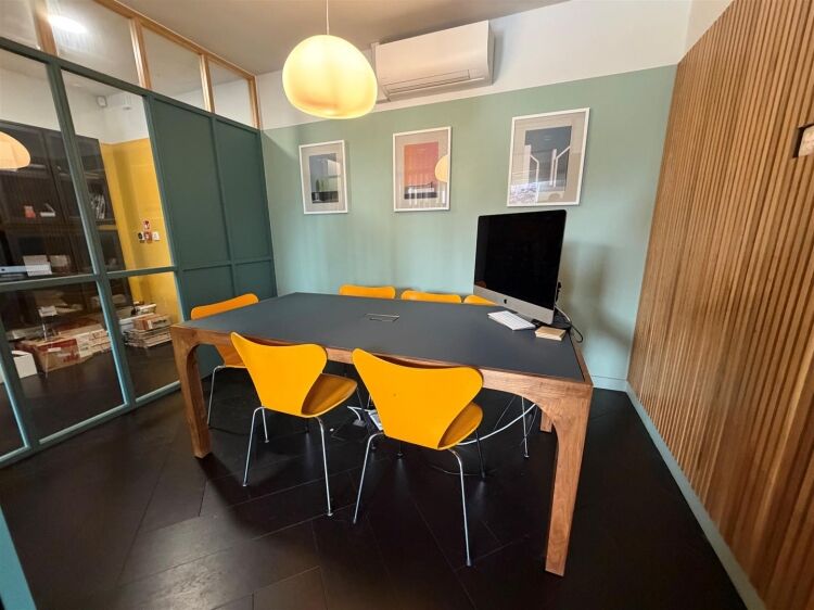 Grade II Listed Office Space in Bristol with Shared Facilities for Up to Six People Photo 8