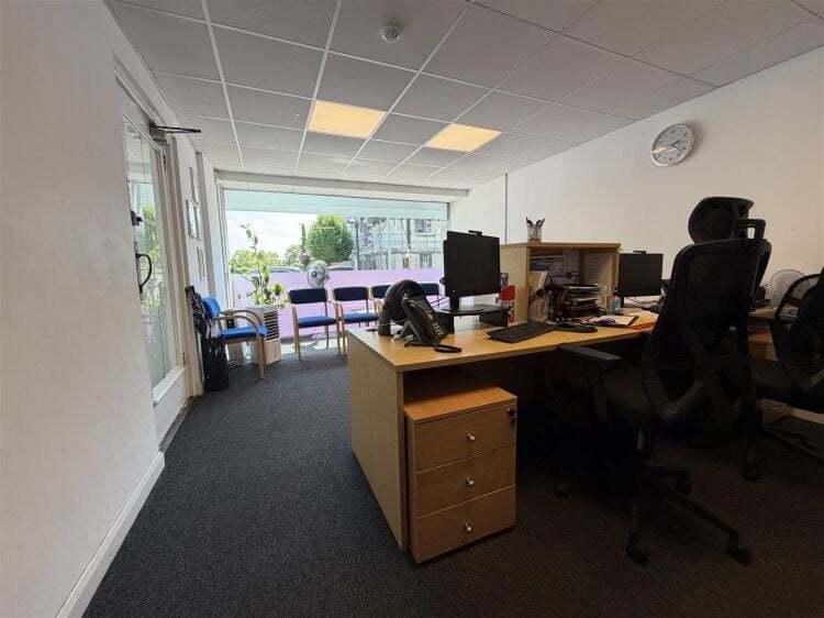 Commercial investment property in Bristol with two tenants generating annual rental income. Photo 8