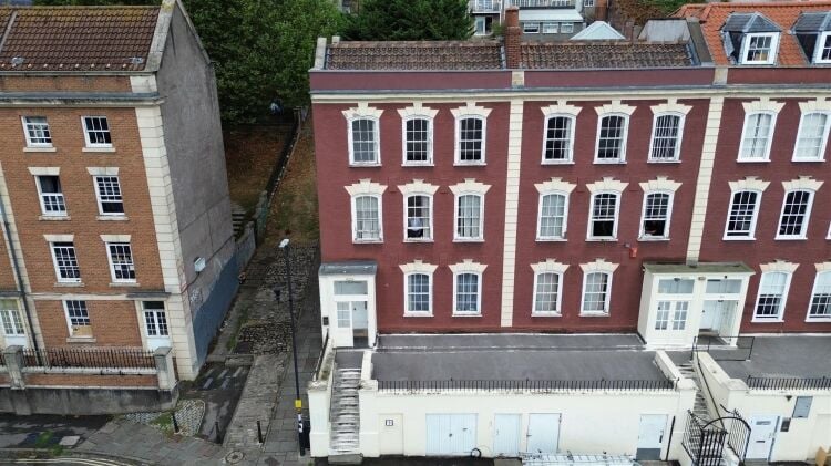 Grade II Listed Second Floor Office for Sale in Central Bristol Near City Centre Photo 8