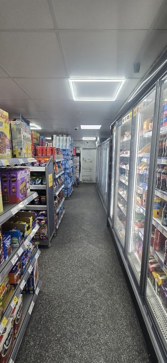 WELL-ESTABLISHED HIGH TURNOVER FRANCHISE COVIENIENCE/OFF LICENSE RETAIL SHOP WITH UPPERS BIRMINGHAM| REFERENCE (#CS0802) Photo 8