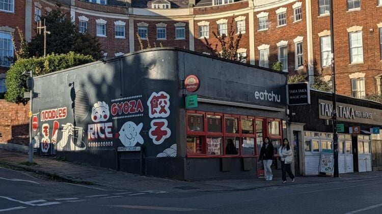 Fully fitted restaurant for sale in Clifton Triangle, Bristol with commercial extraction system. Photo 8