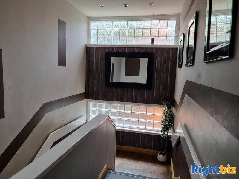 Large Restaurant and Licensed Premises in Cambuslang with Parking, Ideal for Functions or Offices Photo 8