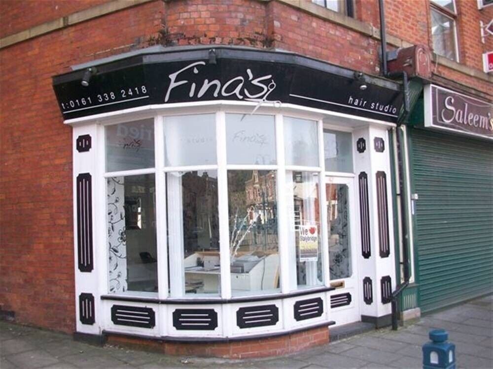 Prime Location Hair Salon Plus Investment Property in Tameside, Manchester Photo 8