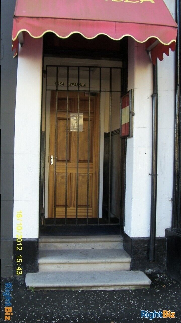 Versatile Restaurant Property in Falkirk Town Centre with Car Park, Perfect for Various Businesses Photo 8