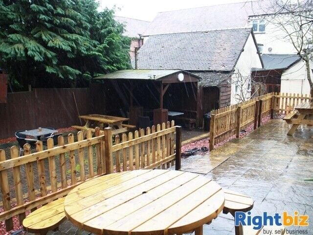 Stunning Riverside Public House with Accommodation in Stanford Bridge Worcestershire for Sale Photo 8
