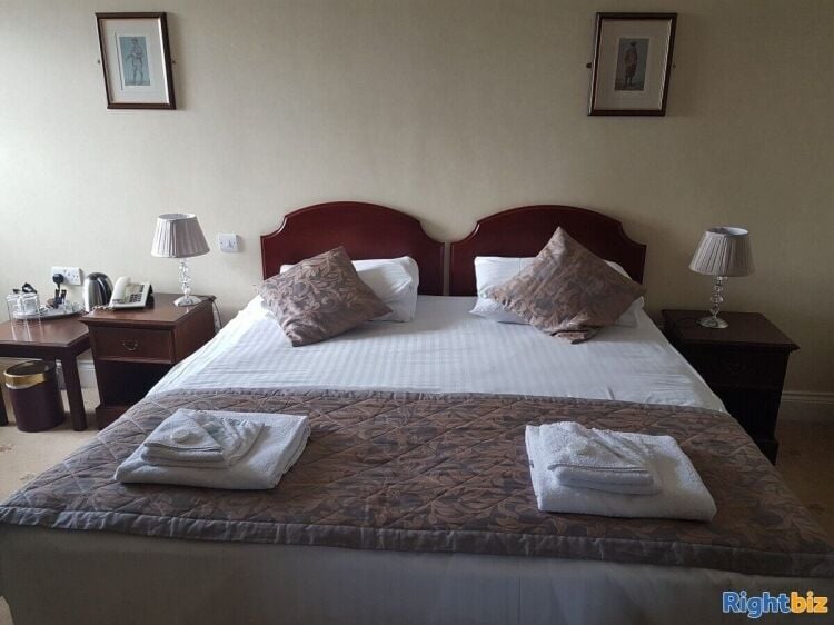 Charming Seafront Hotel with 18 Rooms and Function Venue for Sale in South Wales Photo 8