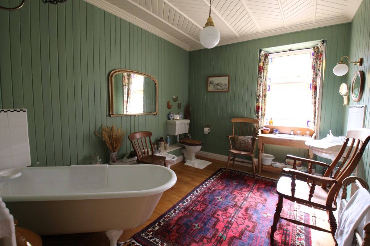 Stunning Period Property with Guest House and Catering Business in Speyside Heartland Photo 8