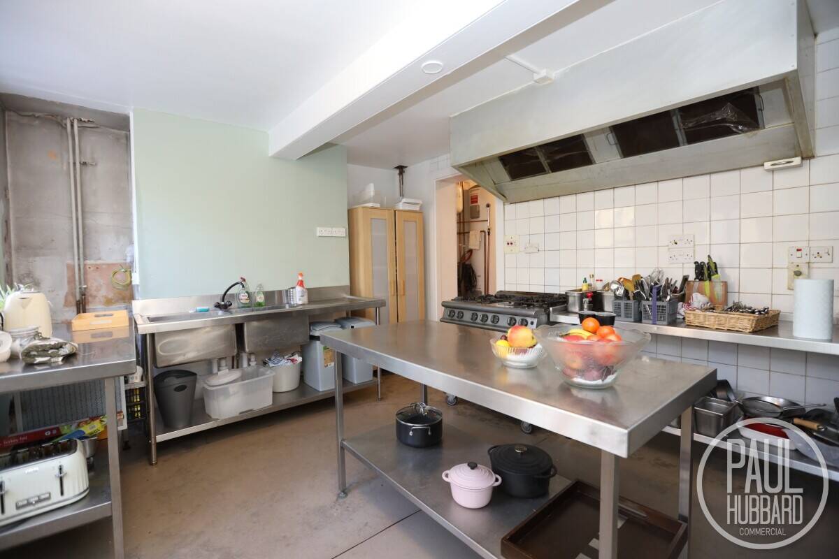 Charming Grade II Listed Guesthouse with Development Potential in Tacolneston, Norfolk Photo 9