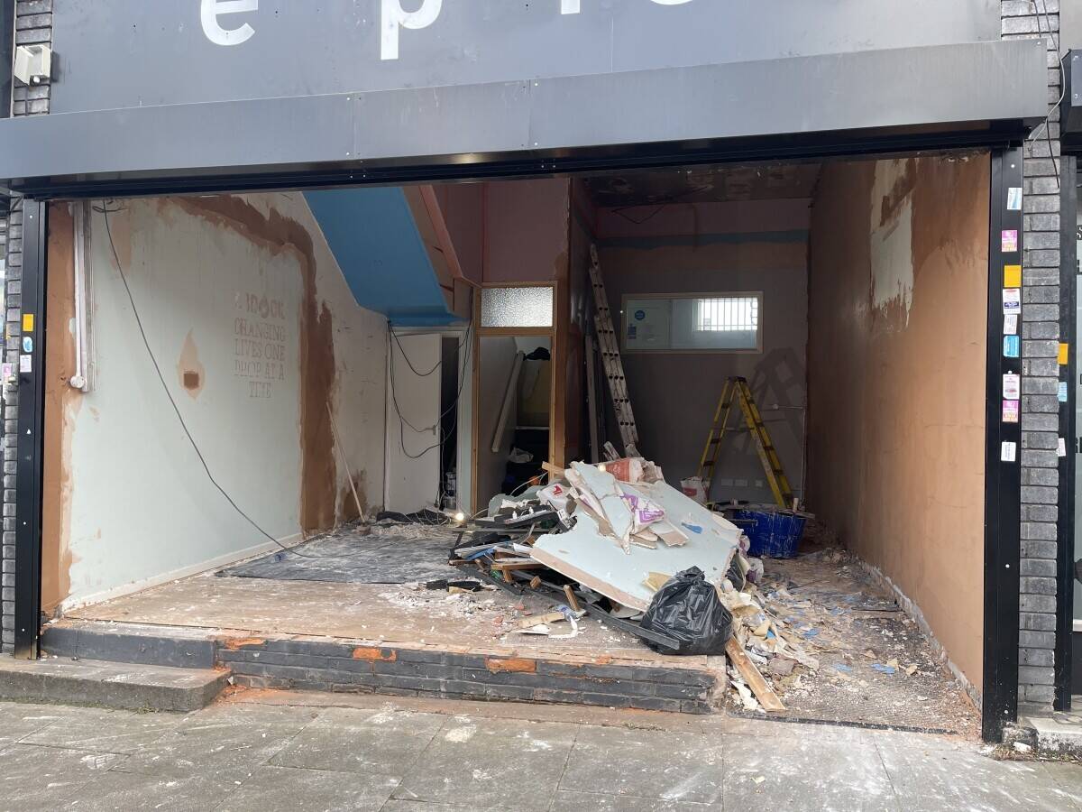 Retail Shop in Coventry West Midlands: High Street Location, Full Refurbishment, Lease Sale Photo 9