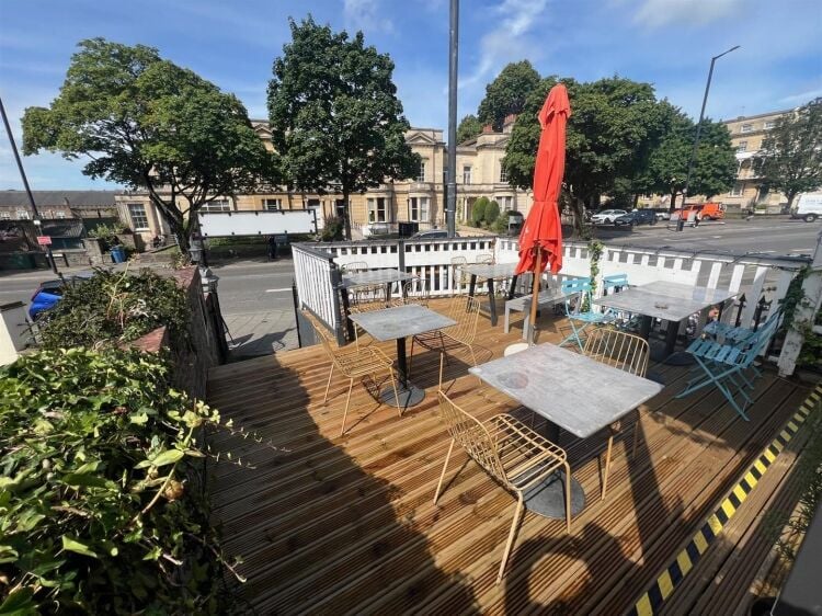 Prime Restaurant and Bar Lease Opportunity on Bristol's Whiteladies Road Photo 9