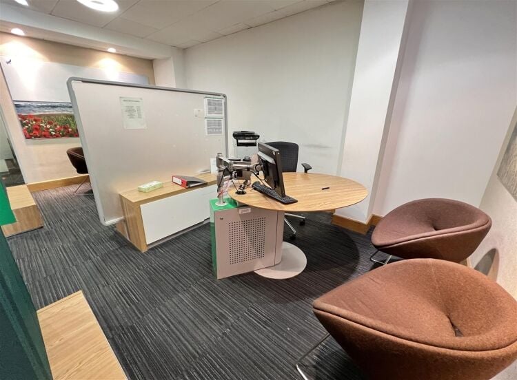 Bristol Office Building with Conversion Potential and Stunning Views for Sale Photo 9