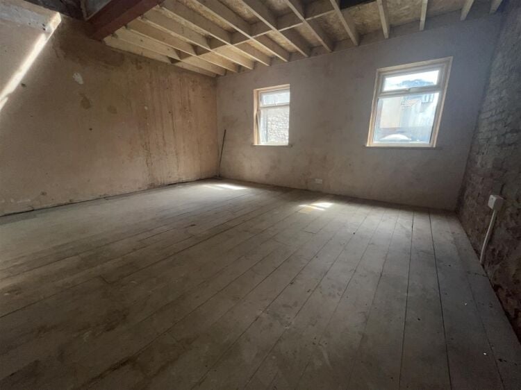 Bristol Office Building with Conversion Potential and Stunning Views for Sale Photo 9