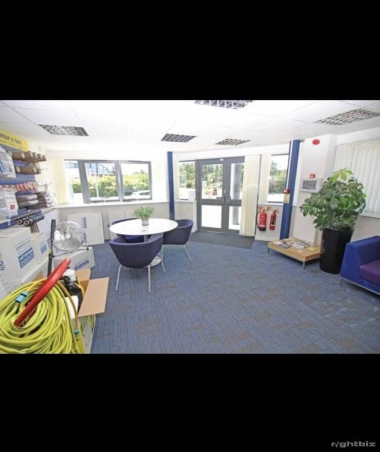 Prime Commercial Property with Spacious Storage Units, Ample Parking in Nottingham NG17 Photo 9