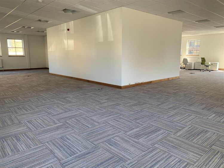 Impressive 5,975 sq ft office headquarters with 17 parking spaces in Almondsbury Business Park Photo 9