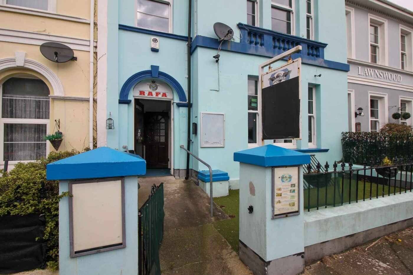 Prime Three-Storey Commercial Property Available in the Heart of Torquay Devon Photo 9