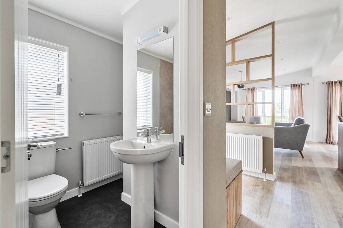 Scandinavian Style Lodges for Sale Near Minehead, Taunton and Williton in Somerset Photo 9