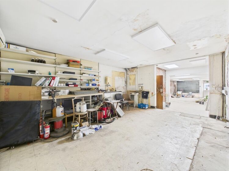 Substantial corner property ripe for development Photo 9