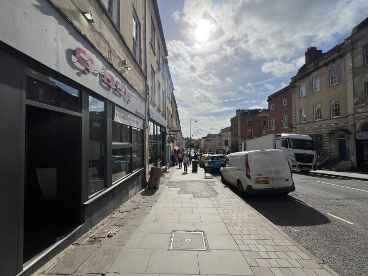 Restaurant for lease on Park Street in Bristol with kitchen, karaoke rooms, and courtyard garden Photo 9