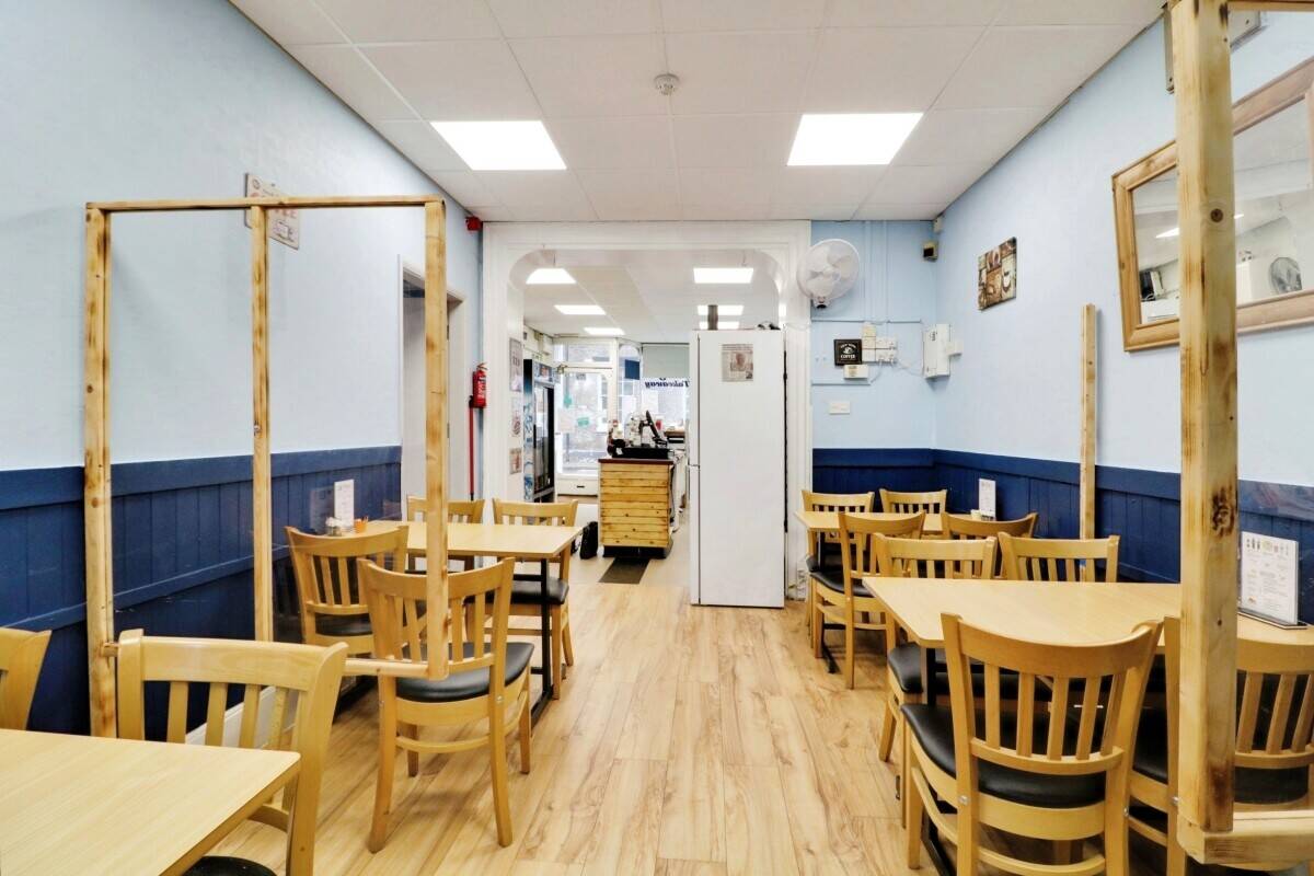 Coffee Shop and Sandwich Bar for Sale in Ipswich, Suffolk Photo 9