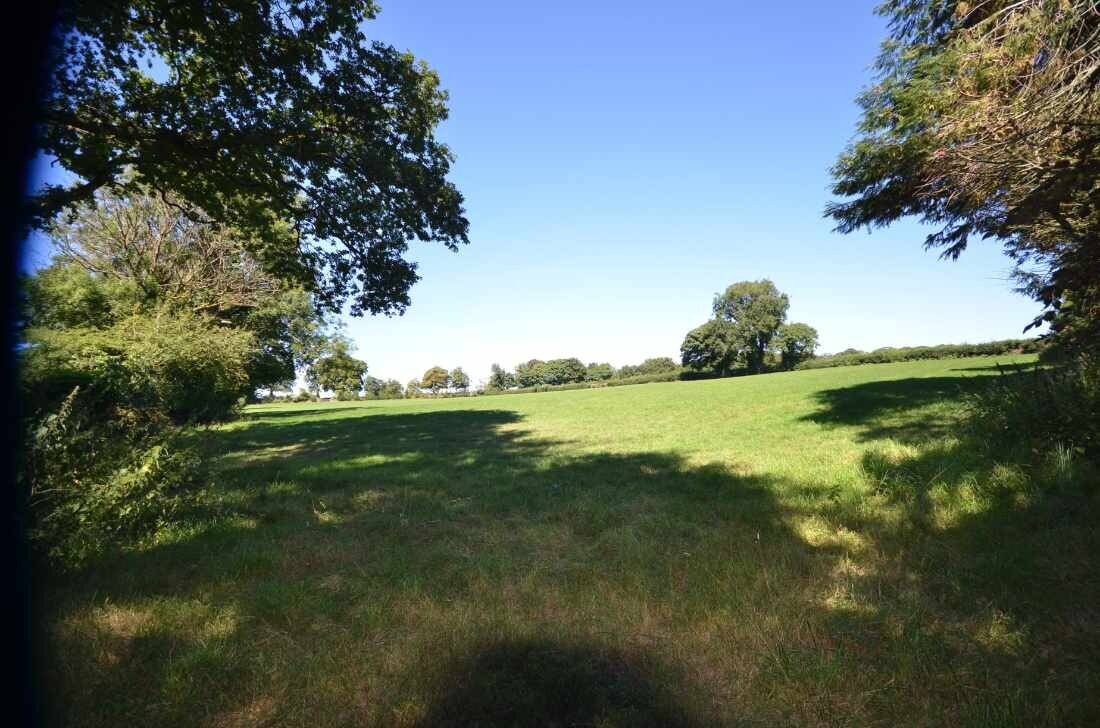 Smallholding with 8 Bedrooms and Development Potential in Tavistock Devon Photo 9
