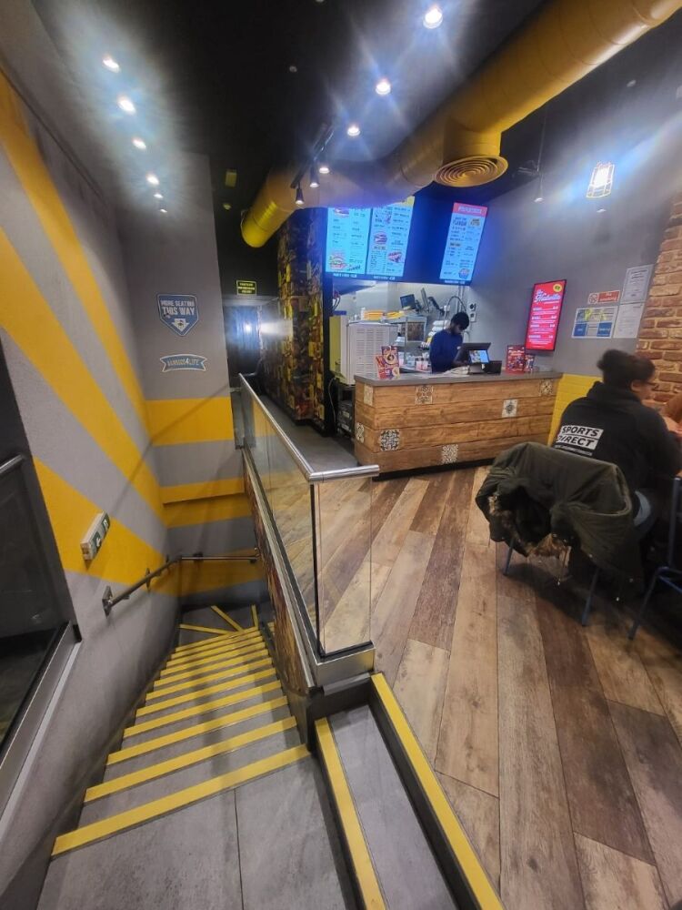 Fully Fitted Franchise Burger Restaurant for Sale in South West London Photo 9